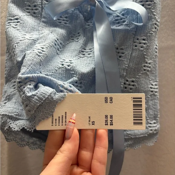 Lace Halter Top with Ribbon Tie - Picture 4 of 4